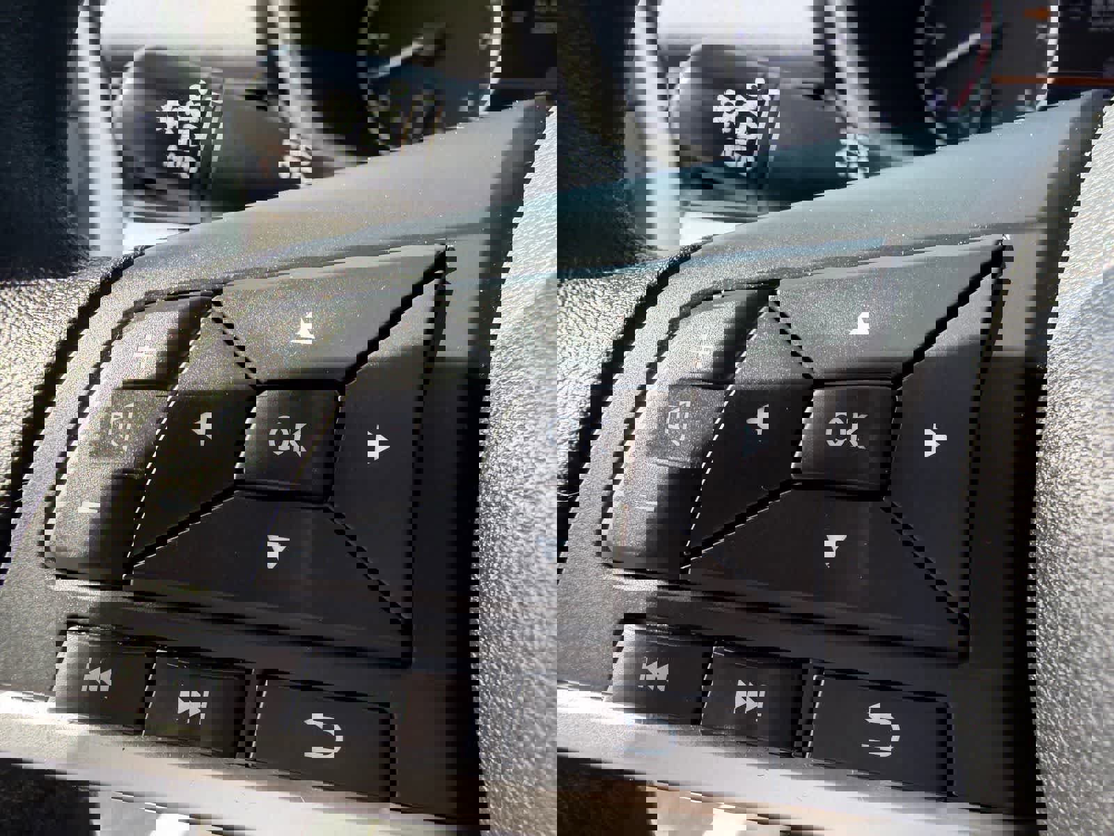 Used 2023 Nissan Sentra SV image 16