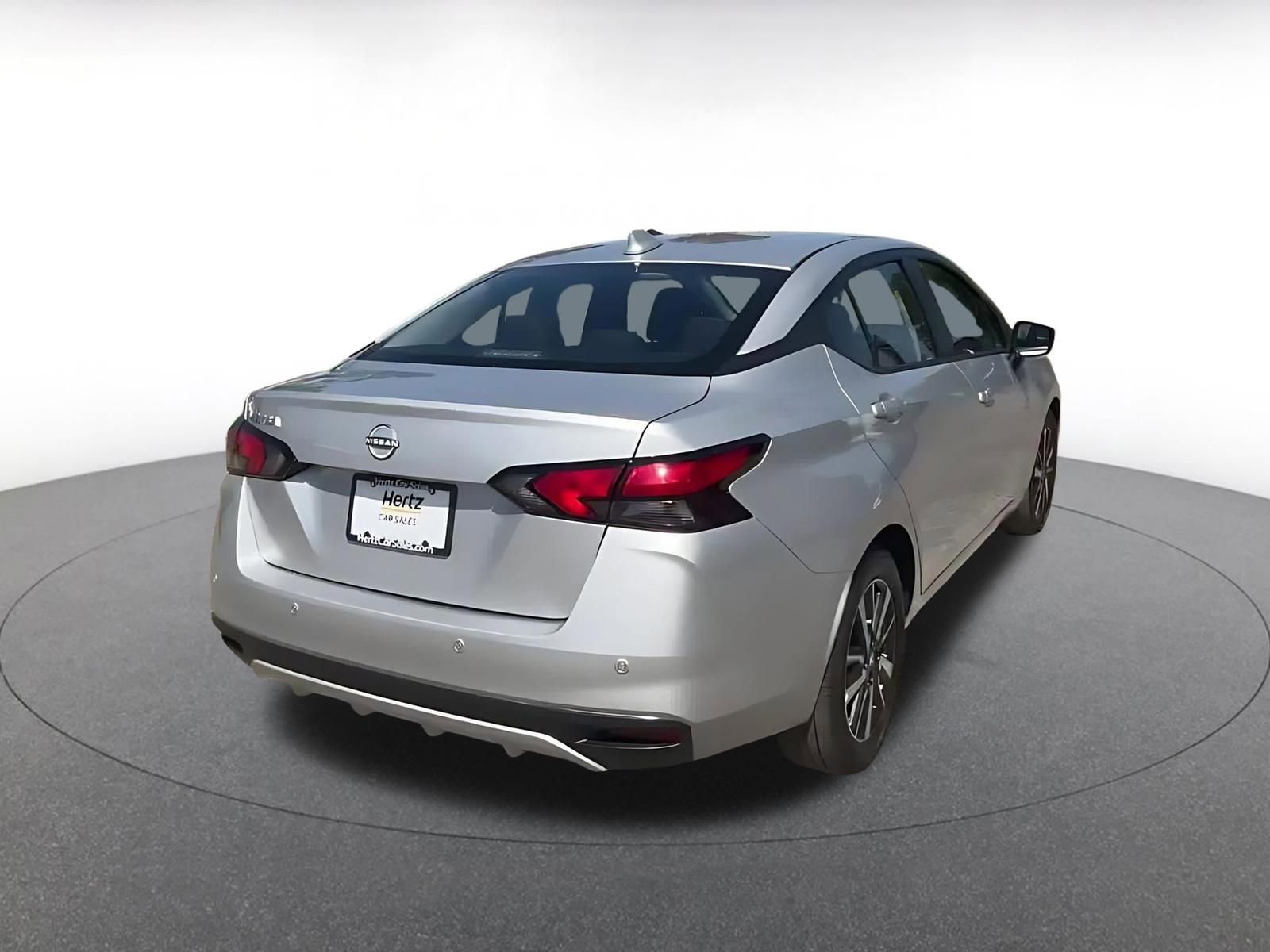 Used 2025 Nissan Versa SV FWD image 14