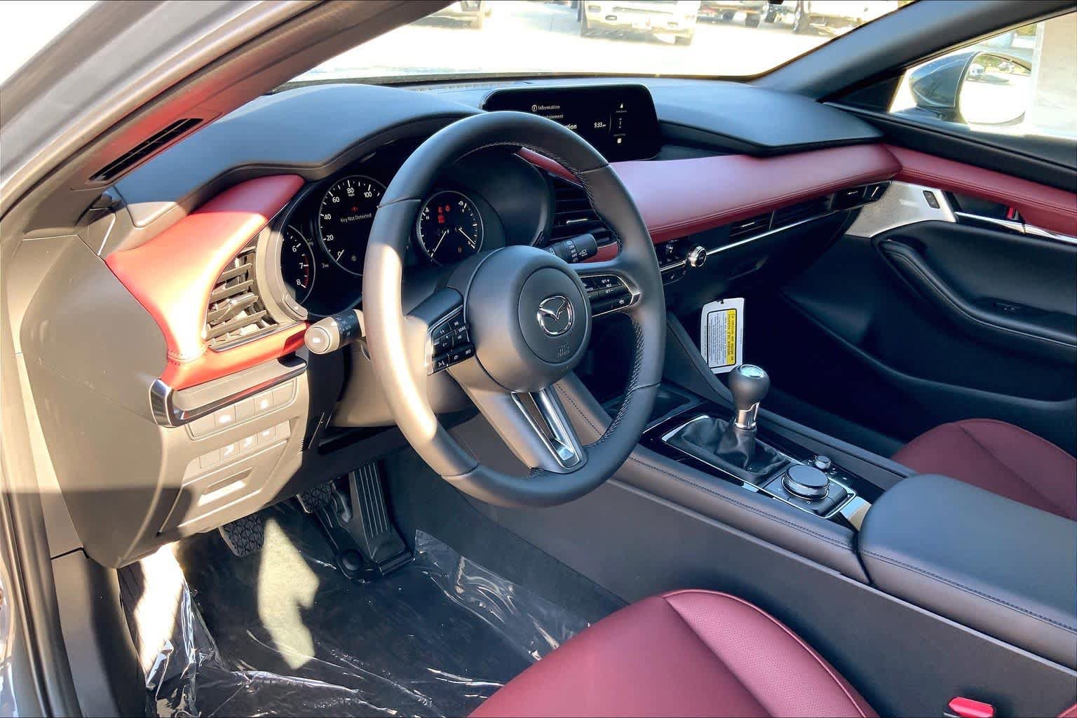 New 2026 MAZDA MAZDA3 2.5 S Hatchback w/ Premium Pkg FWD image 8