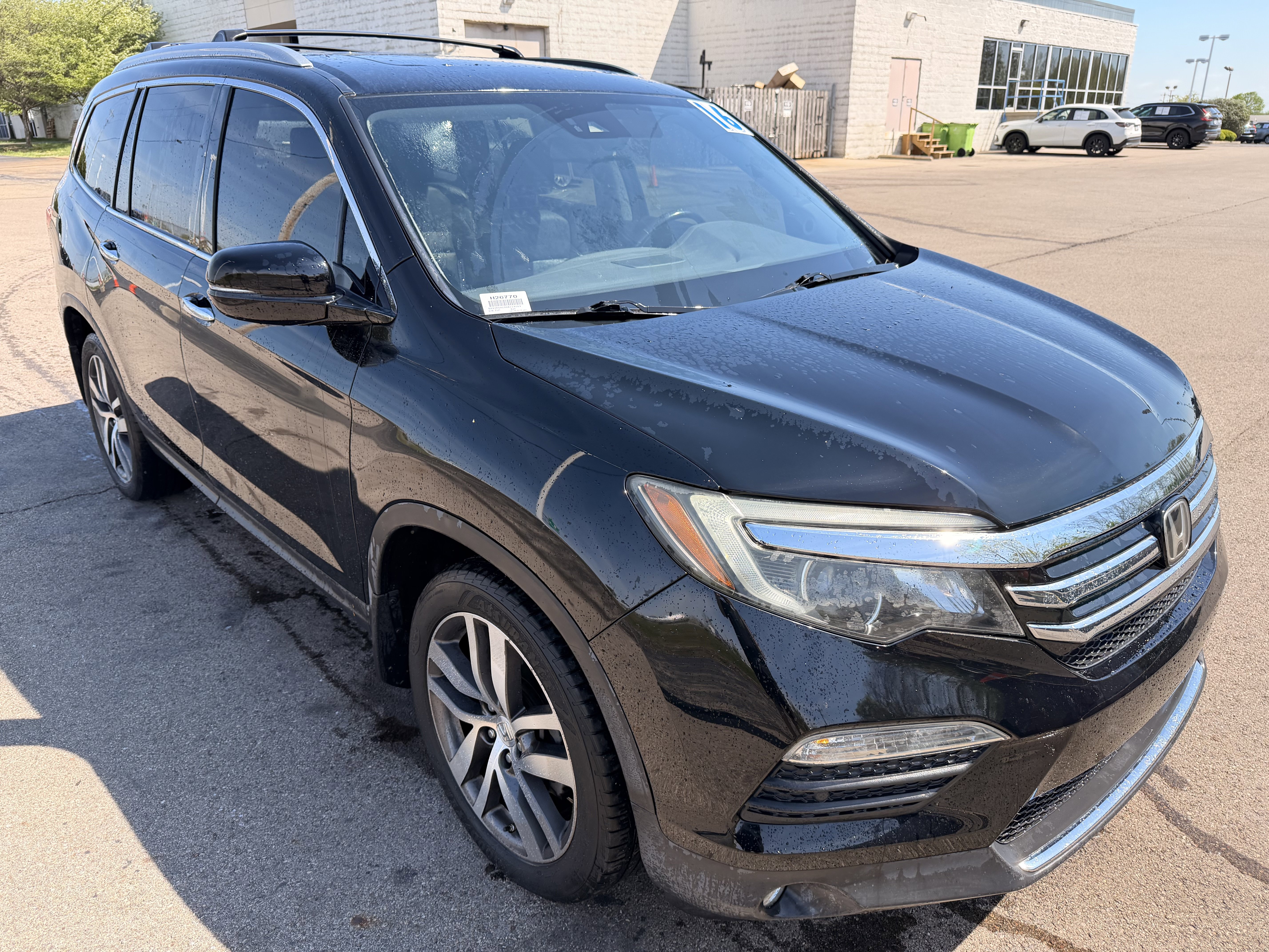 Used 2016 Honda Pilot Elite image 1