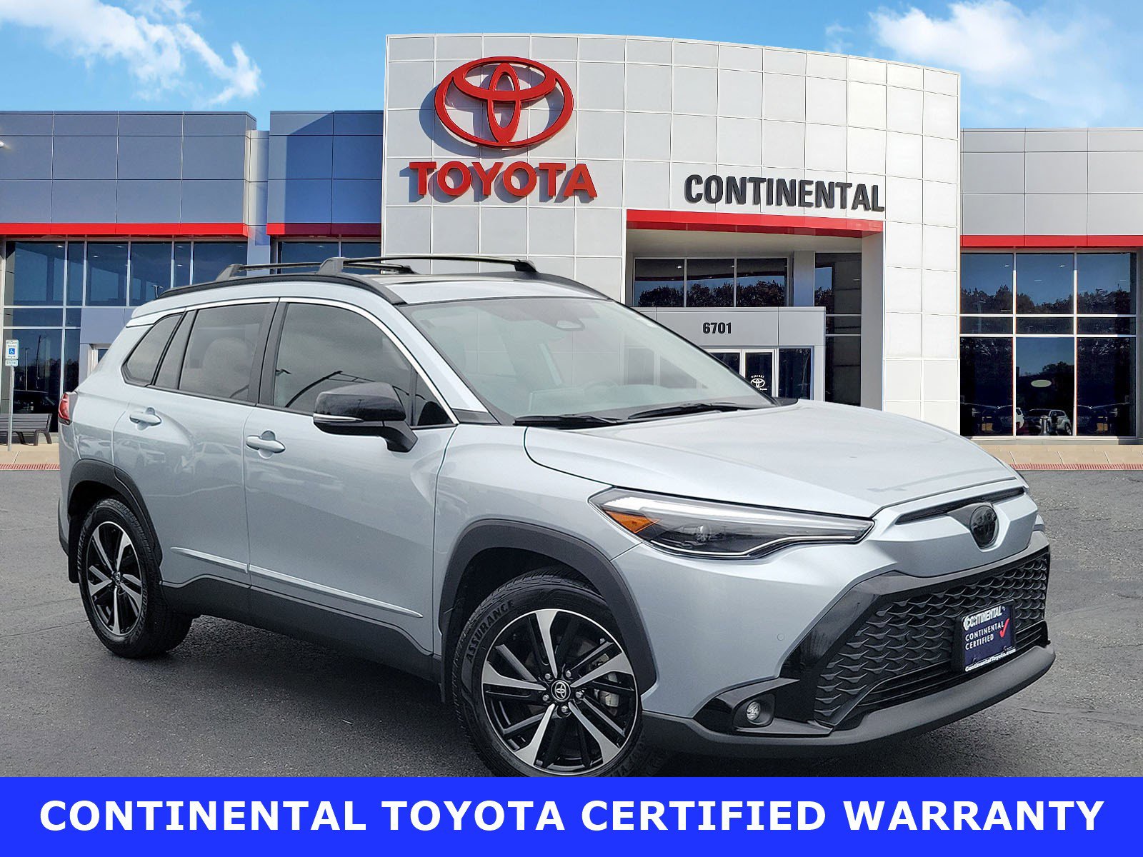 Used 2025 Toyota Corolla Cross AWD Hybrid w/ Convenience Package image 1