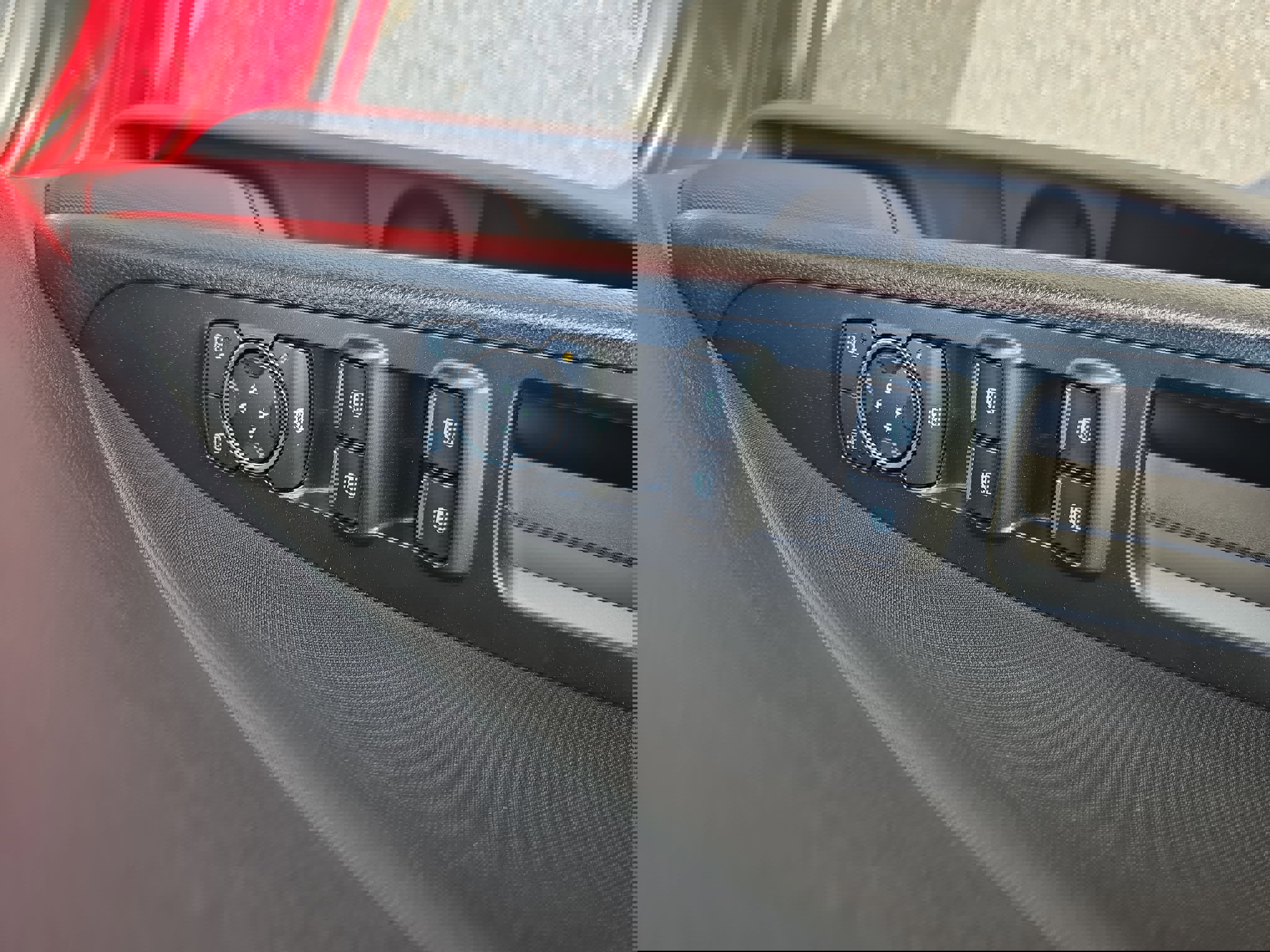 Used 2018 Ford Fusion SE w/ Equipment Group 201A image 28