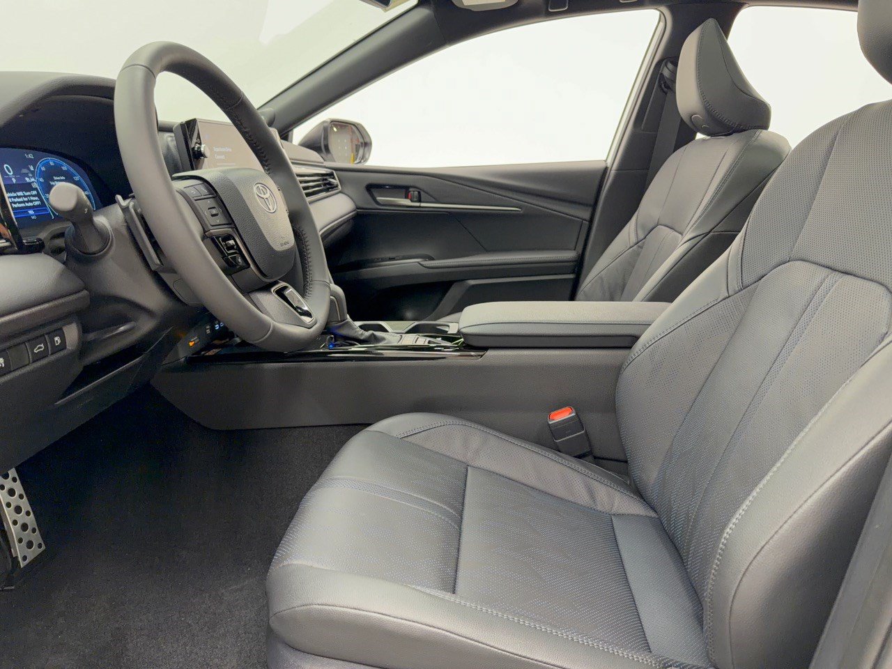 New 2026 Toyota Camry XSE w/ Premium Package FWD image 5