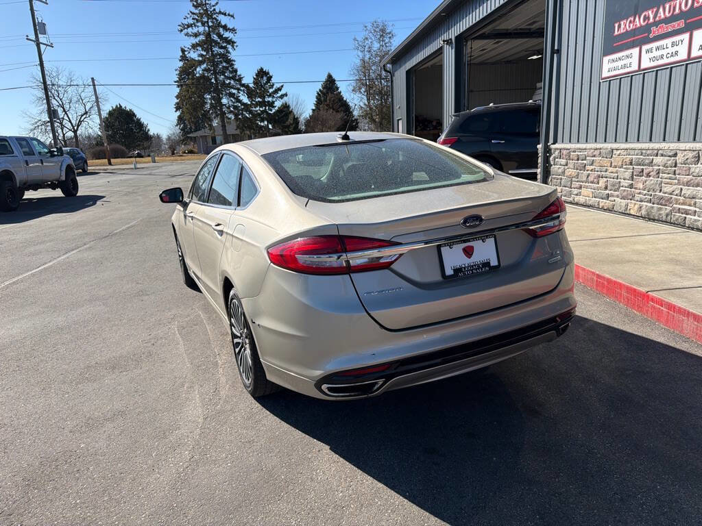 Used 2017 Ford Fusion SE image 3