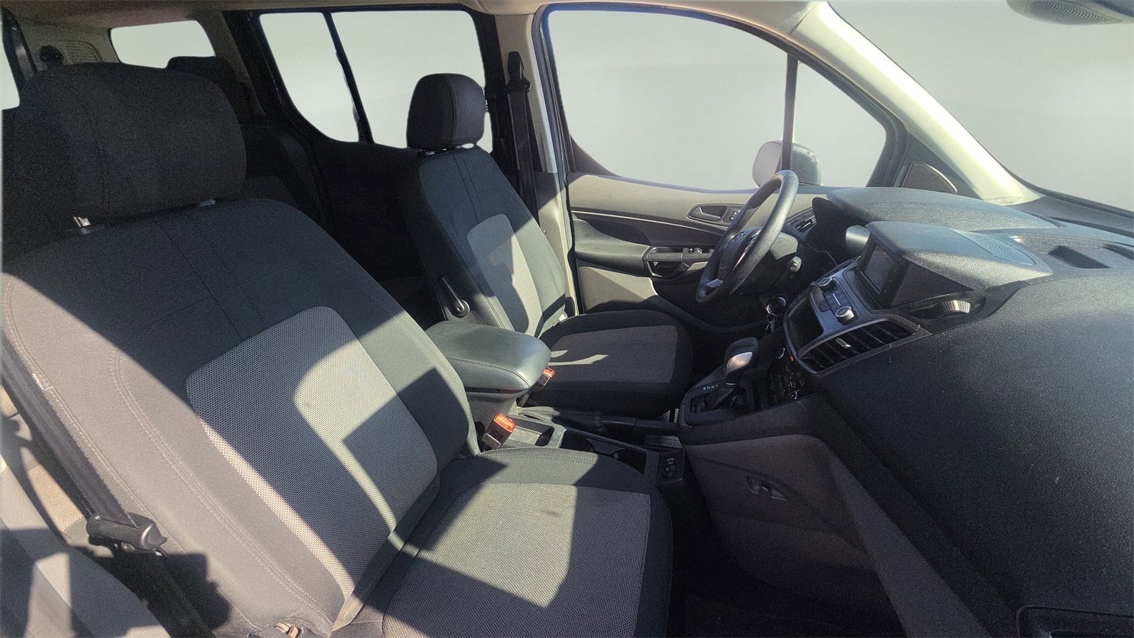 Used 2021 Ford Transit Connect XL image 23