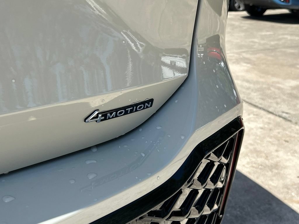 New 2026 Volkswagen Tiguan SEL R-Line AWD/4WD image 32