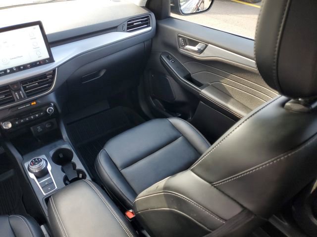 Certified 2023 Ford Escape Platinum image 30