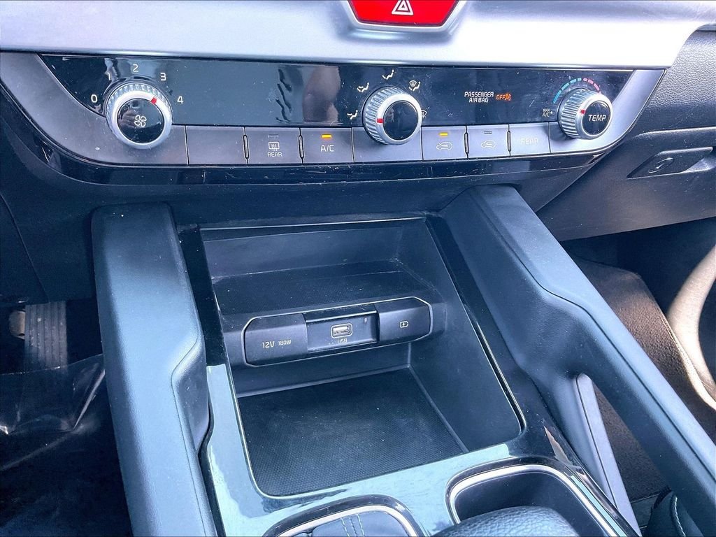 Used 2020 Kia Telluride LX AWD/4WD image 25