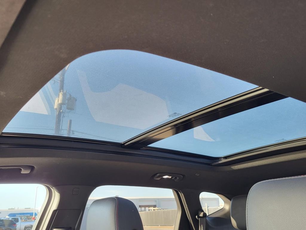 Used 2022 Chevrolet Blazer RS w/ Enhanced Convenience Package image 18