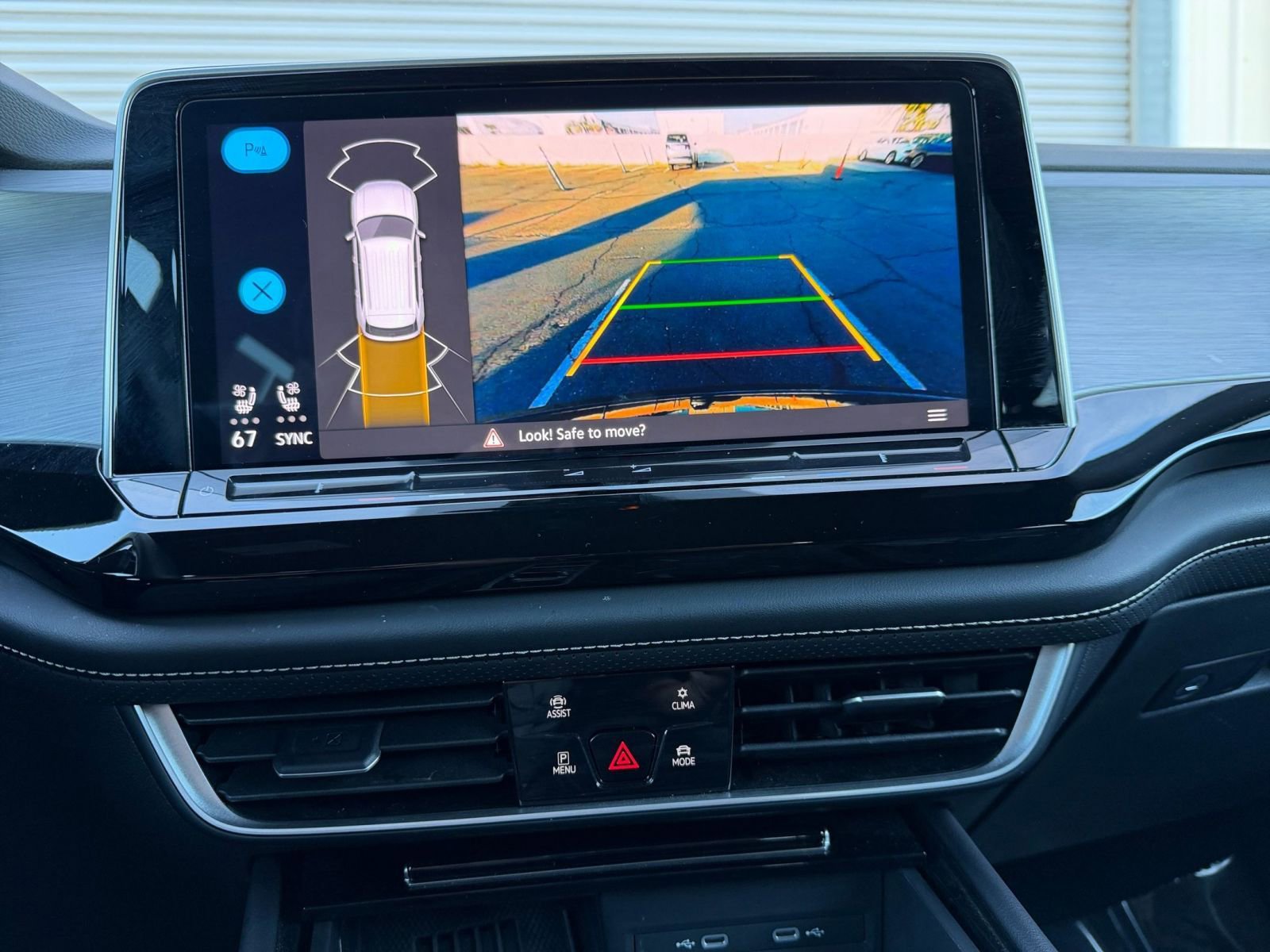 Used 2025 Volkswagen Atlas Cross Sport SE FWD image 18