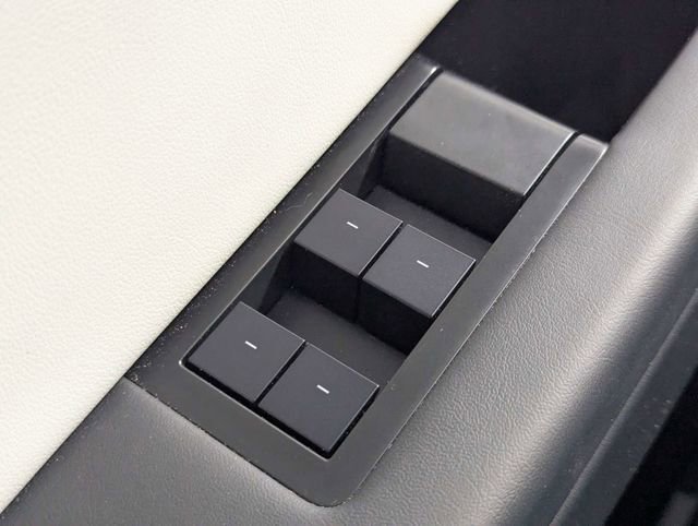 Used 2024 Tesla Cybertruck AWD Crew Cab image 16