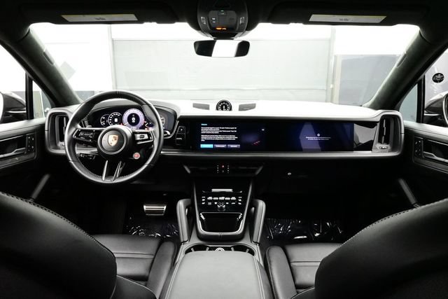 Certified 2024 Porsche Cayenne Turbo GT AWD/4WD image 20