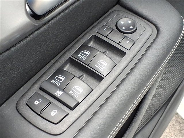 New 2026 Chrysler Voyager LX image 15