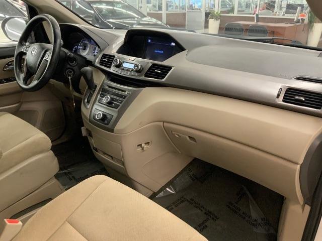 Used 2016 Honda Odyssey LX image 9