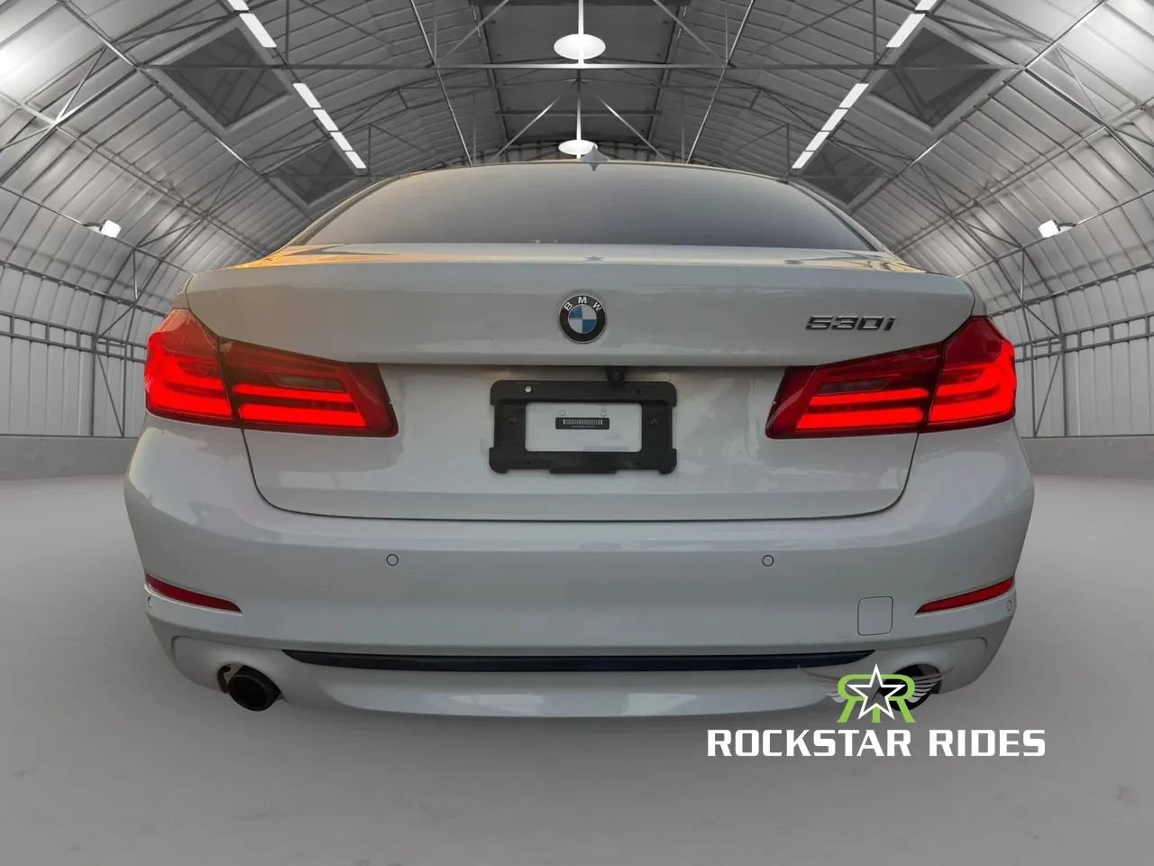 Used 2020 BMW 530i w/ M Sport Package RWD image 3