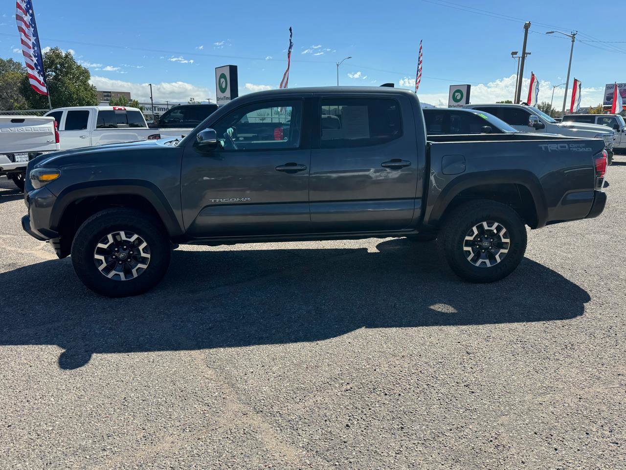 Used 2023 Toyota Tacoma TRD Off-Road image 4