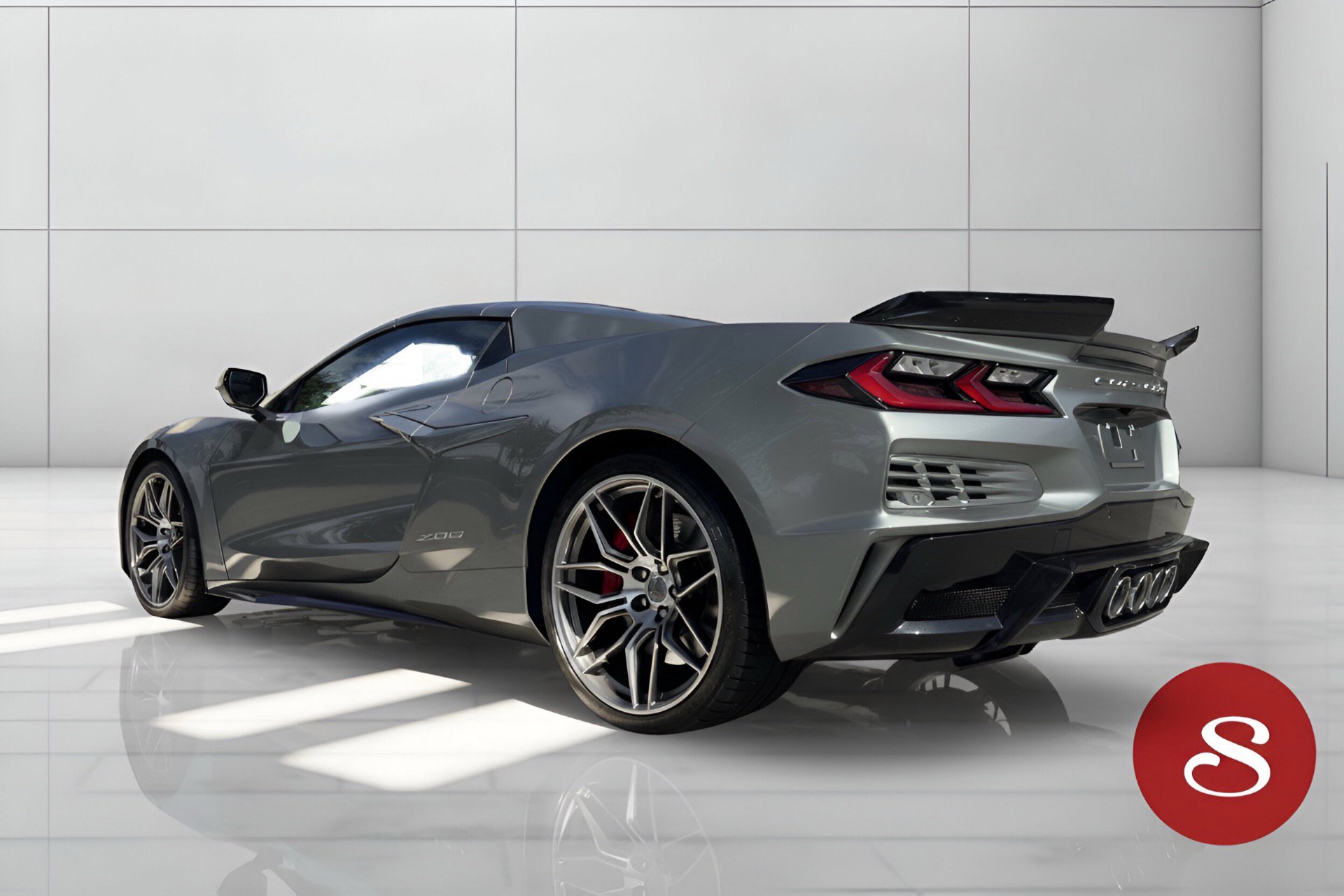Used 2023 Chevrolet Corvette Z06 w/ Chrome Exterior Badge Package RWD image 3