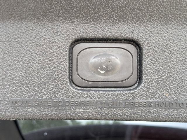Used 2018 Ford Explorer Sport image 16
