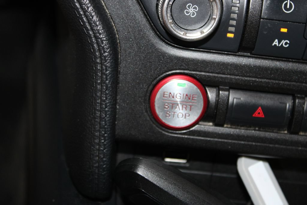 Used 2018 Ford Mustang Coupe RWD image 44