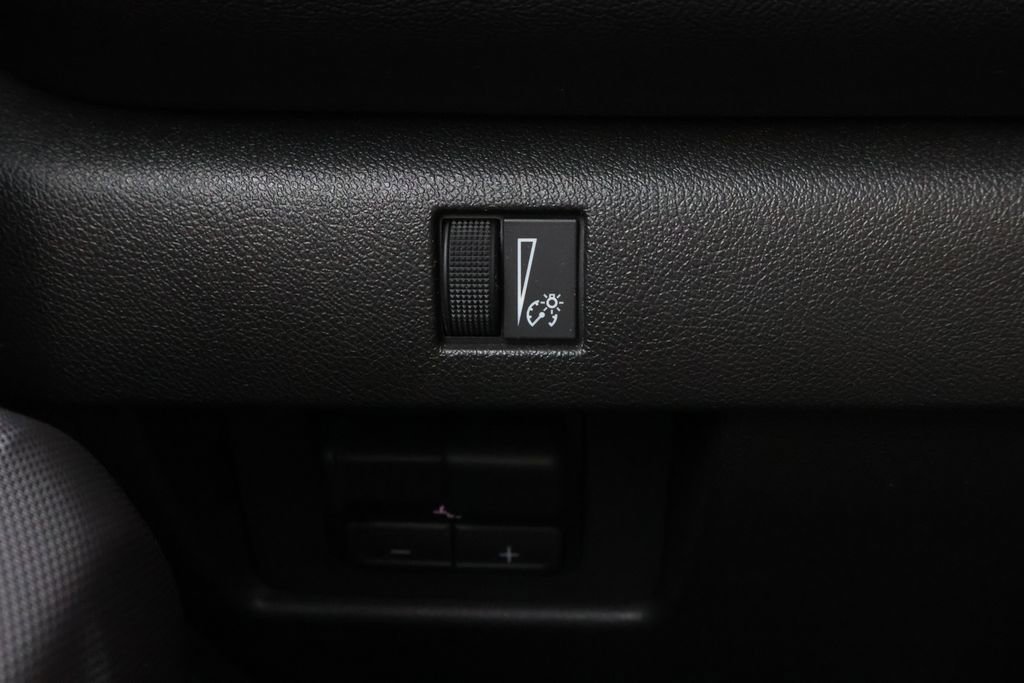 Certified 2024 Chevrolet Colorado LT w/ LT Convenience Package image 36