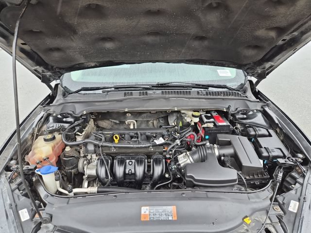 Used 2016 Ford Fusion SE FWD image 24