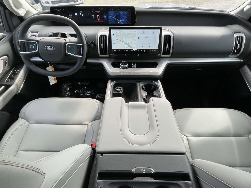 New 2025 Ford Expedition Max Active image 11