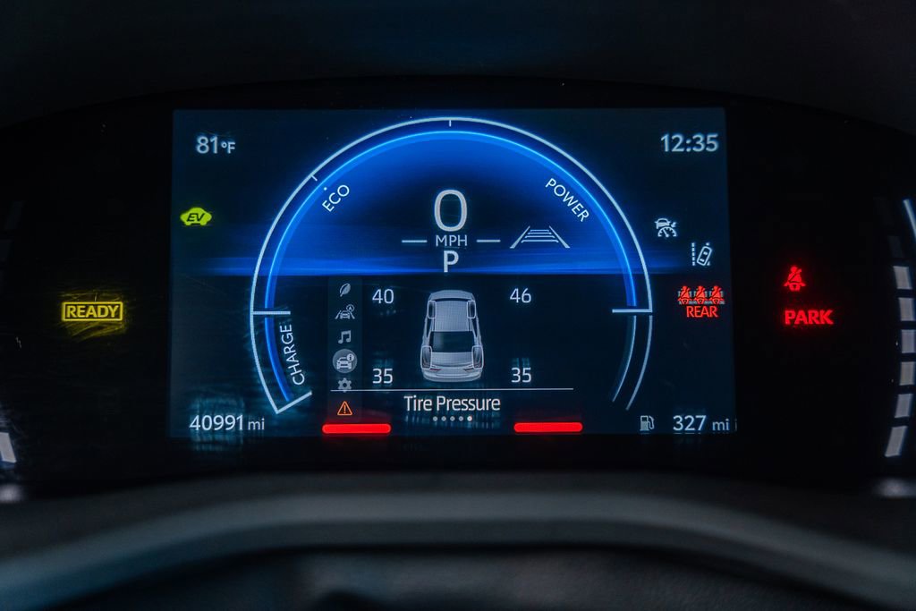 Used 2025 Toyota Camry LE FWD image 38
