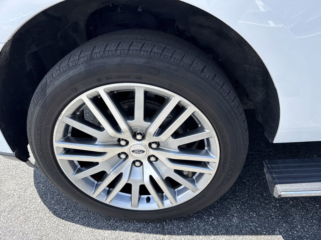 Used 2024 Ford Expedition Max Limited AWD/4WD image 12