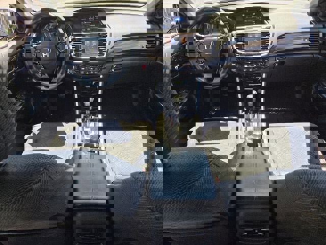 Used 2016 Honda Accord EX image 11