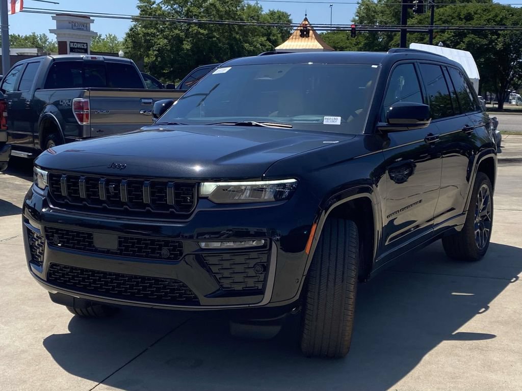 New 2026 Jeep Grand Cherokee Summit w/ Obsidian Package AWD/4WD image 3