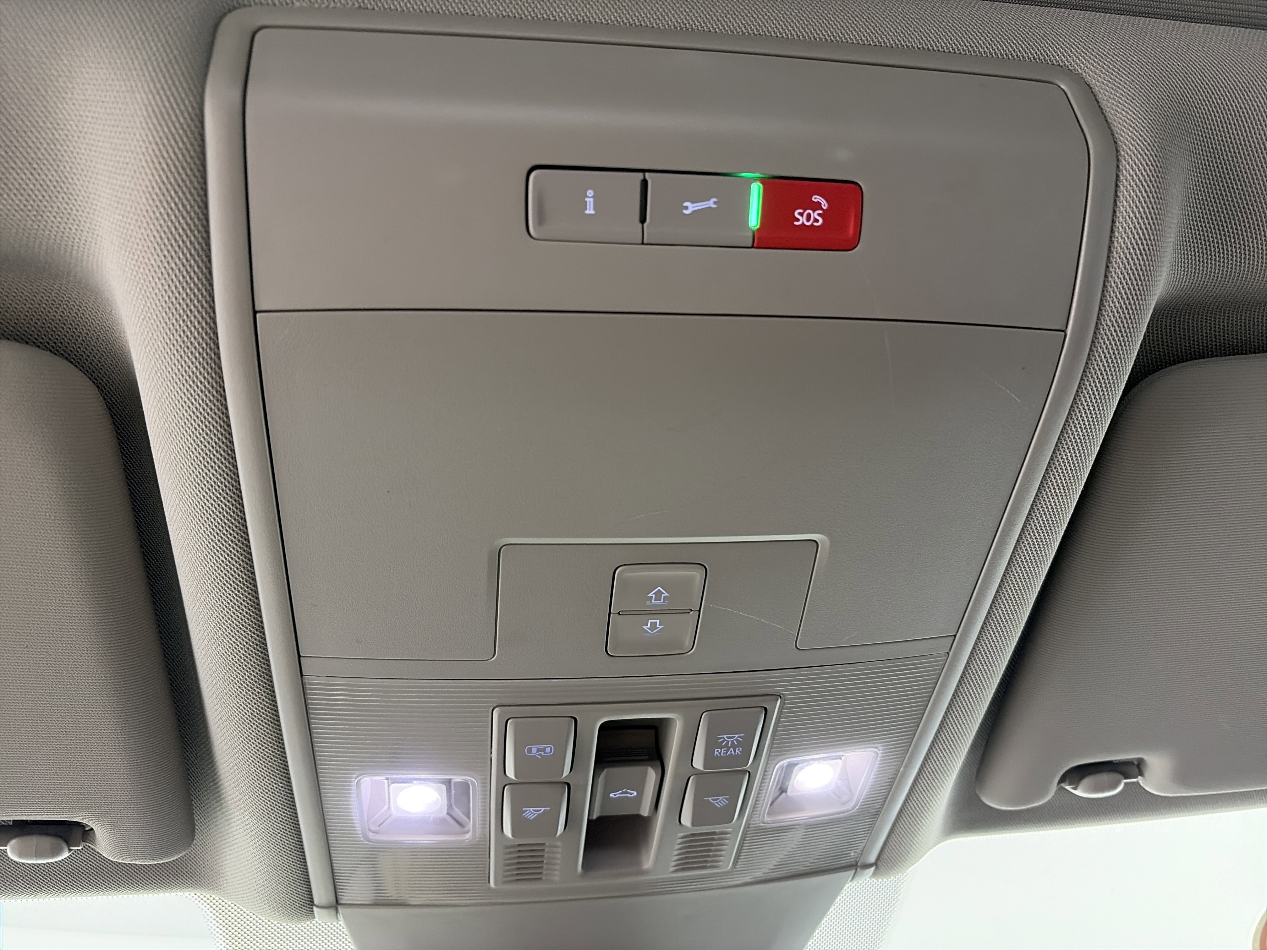 Used 2022 Volkswagen Atlas SEL image 39