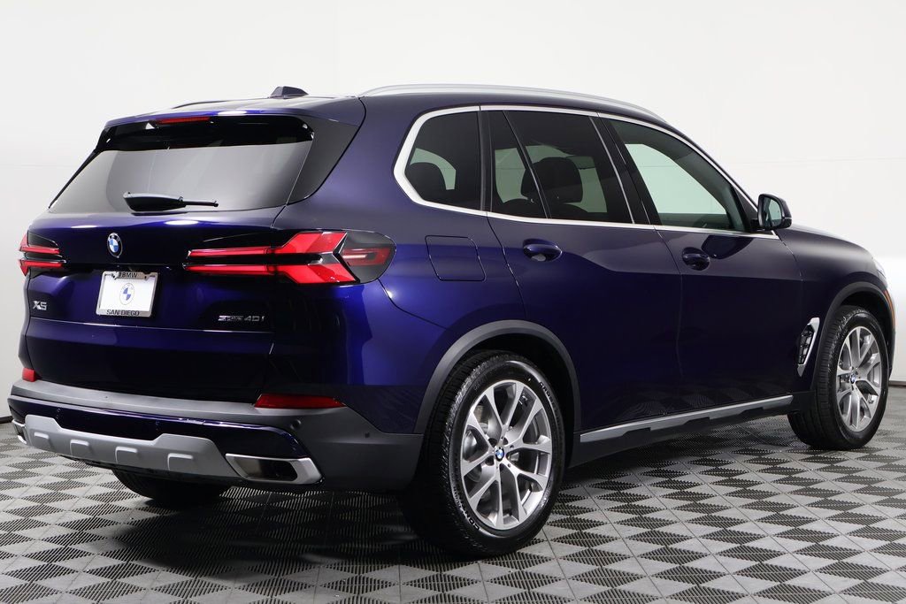 New 2026 BMW X5 sDrive40i w/ Climate Comfort Package image 2