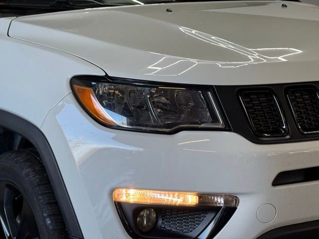 Used 2020 Jeep Compass Latitude image 2