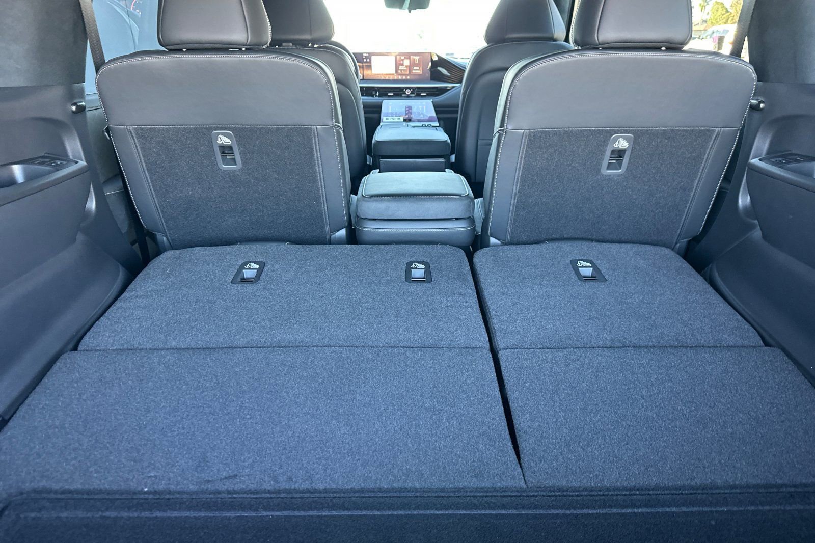 New 2026 INFINITI QX80 Autograph image 17