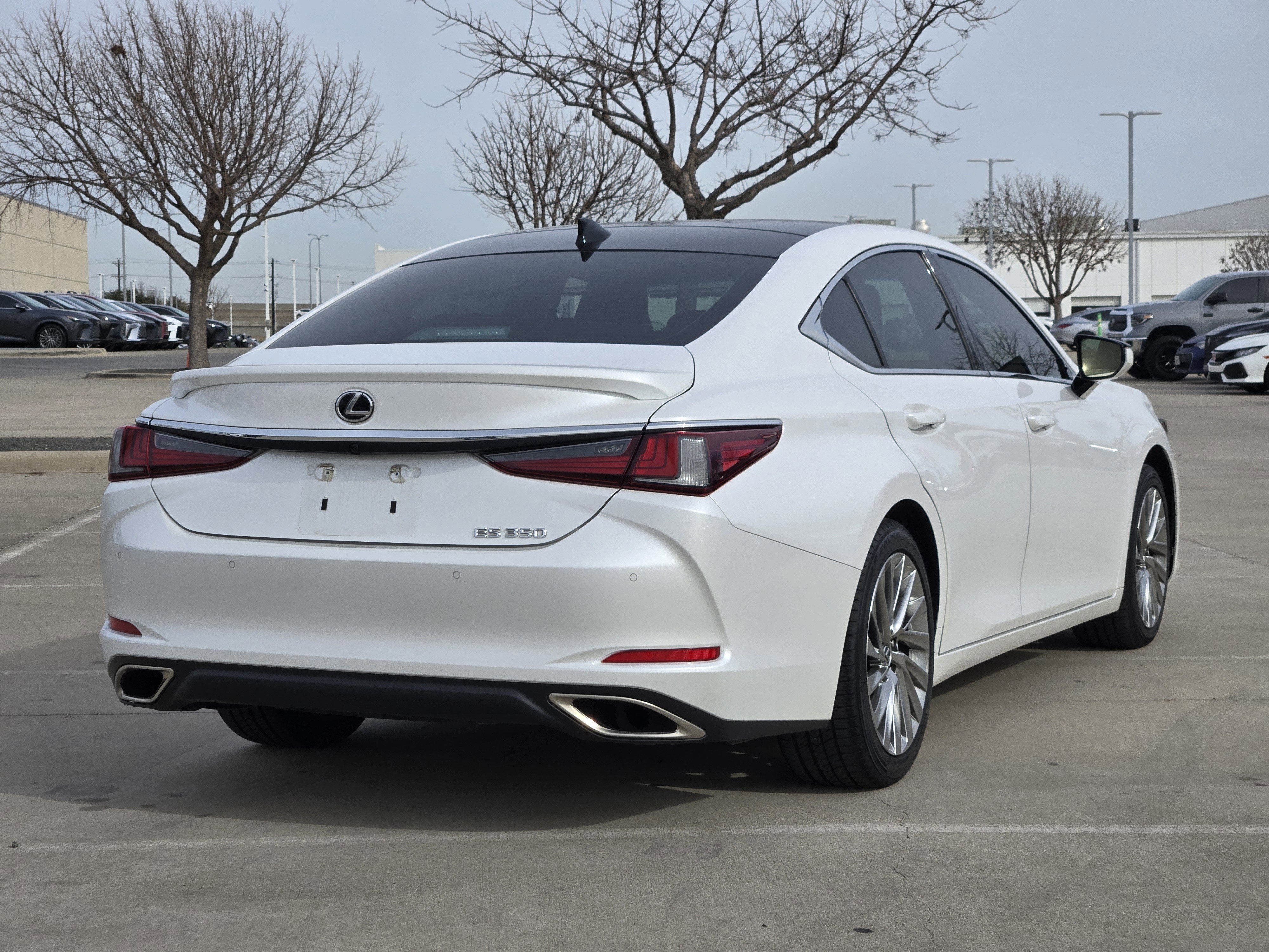 Used 2023 Lexus ES 350 Ultra Luxury image 3