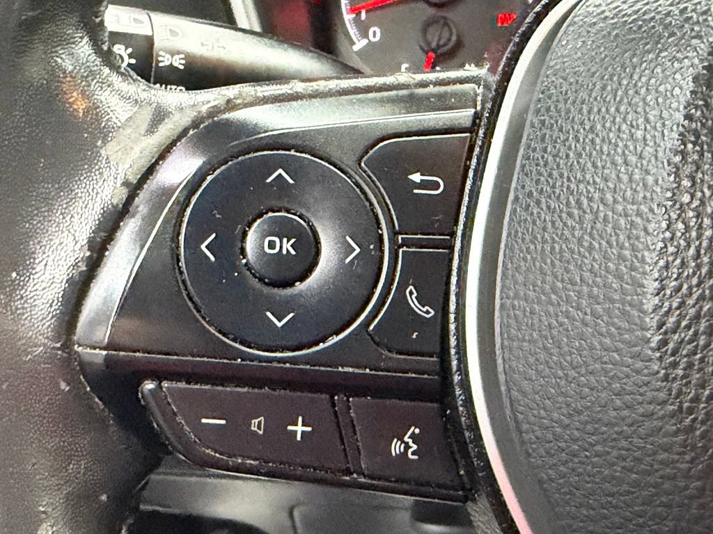 Used 2020 Toyota Corolla SE w/ Carpet Mat Package FWD image 29