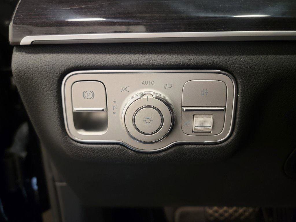 Used 2023 Mercedes-Benz GLS 450 4MATIC image 14