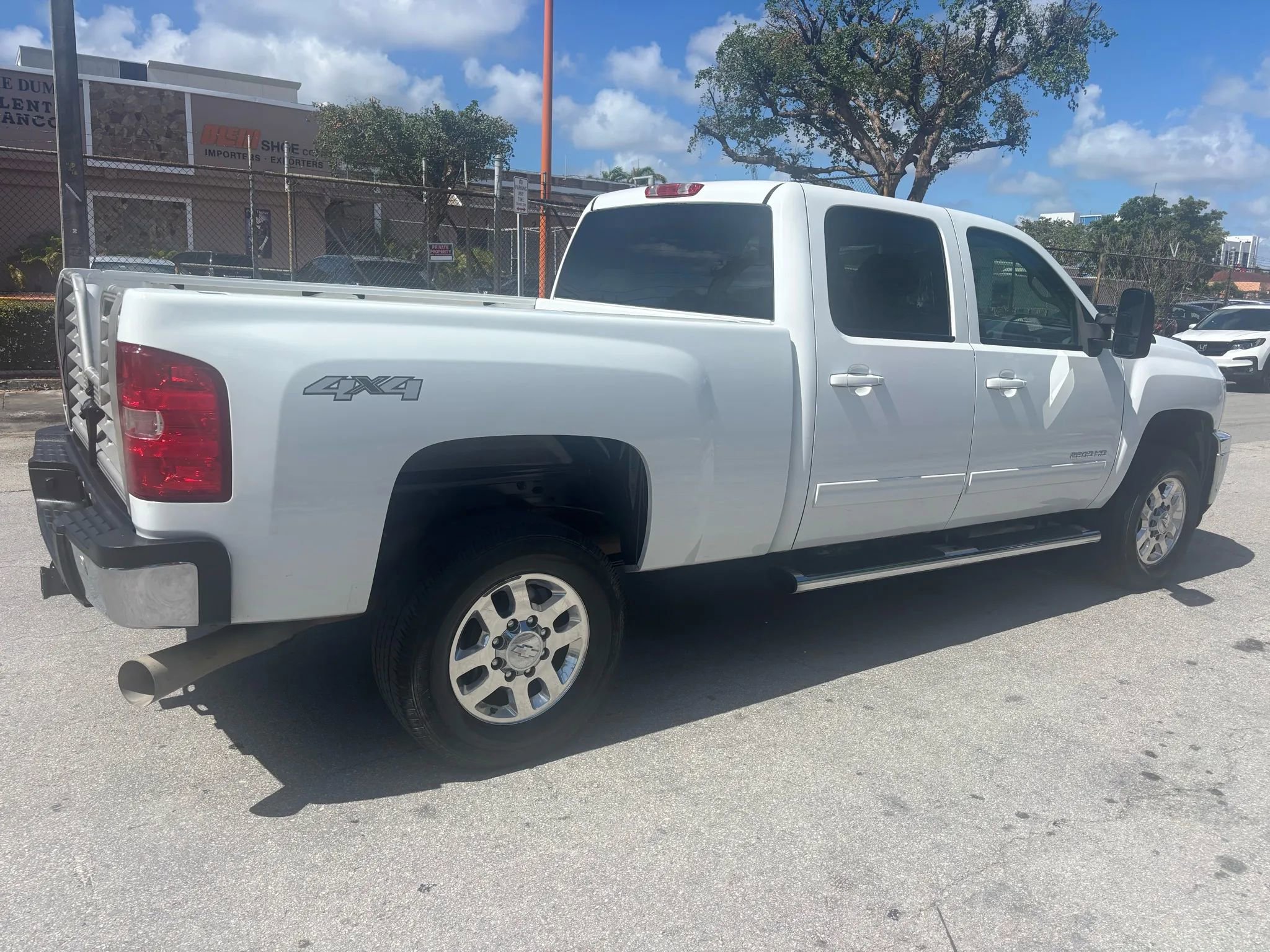 Used 2012 Chevrolet Silverado 2500 LTZ w/ LTZ Plus Package image 6