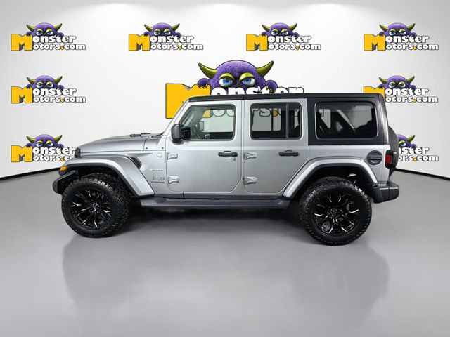 Used 2018 Jeep Wrangler Unlimited Sahara w/ Dual Top Group AWD/4WD image 8