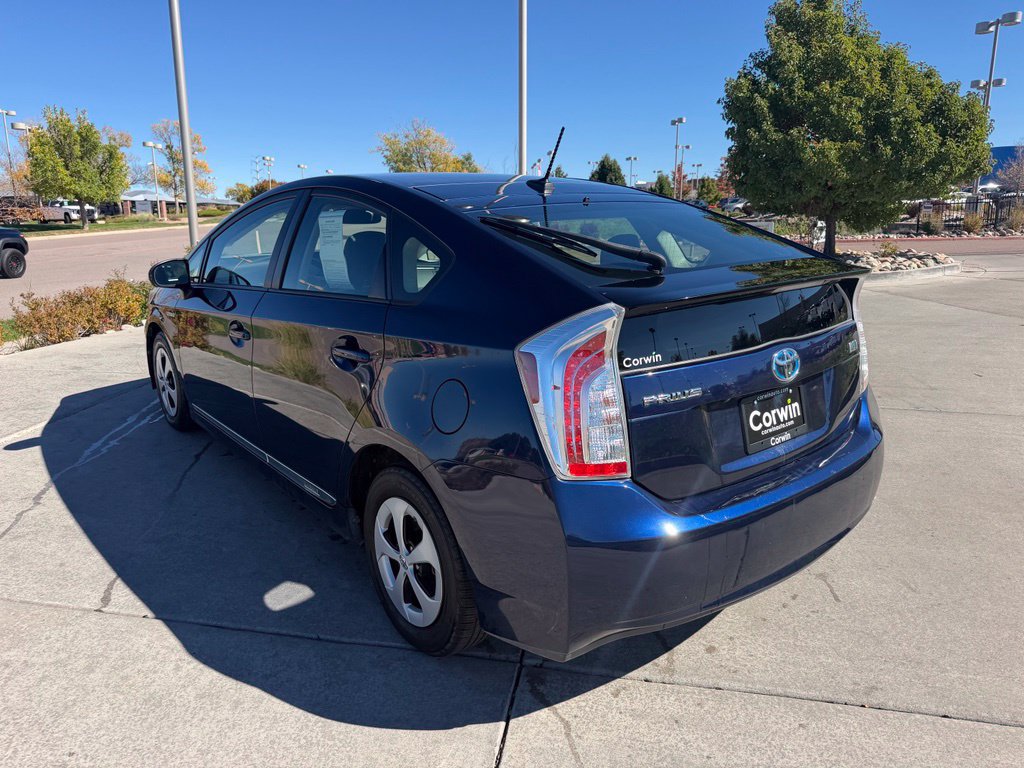Used 2012 Toyota Prius Four w/ Deluxe Solar Roof Pkg FWD image 5