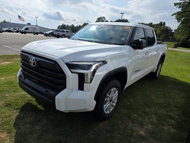 Used 2024 Toyota Tundra SR5 w/ SR5 Premium Package AWD/4WD image 14