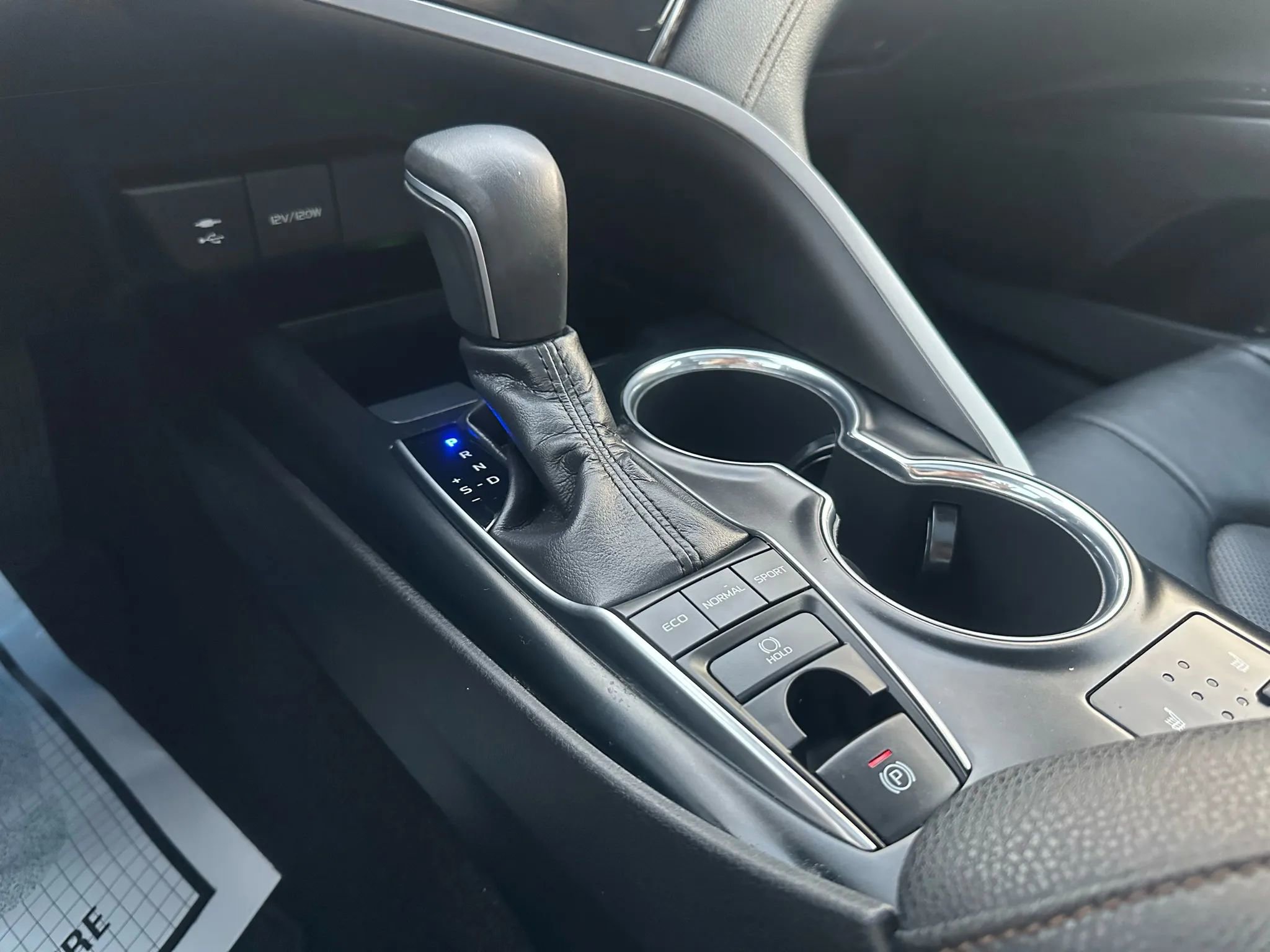 Used 2019 Toyota Camry XLE image 21