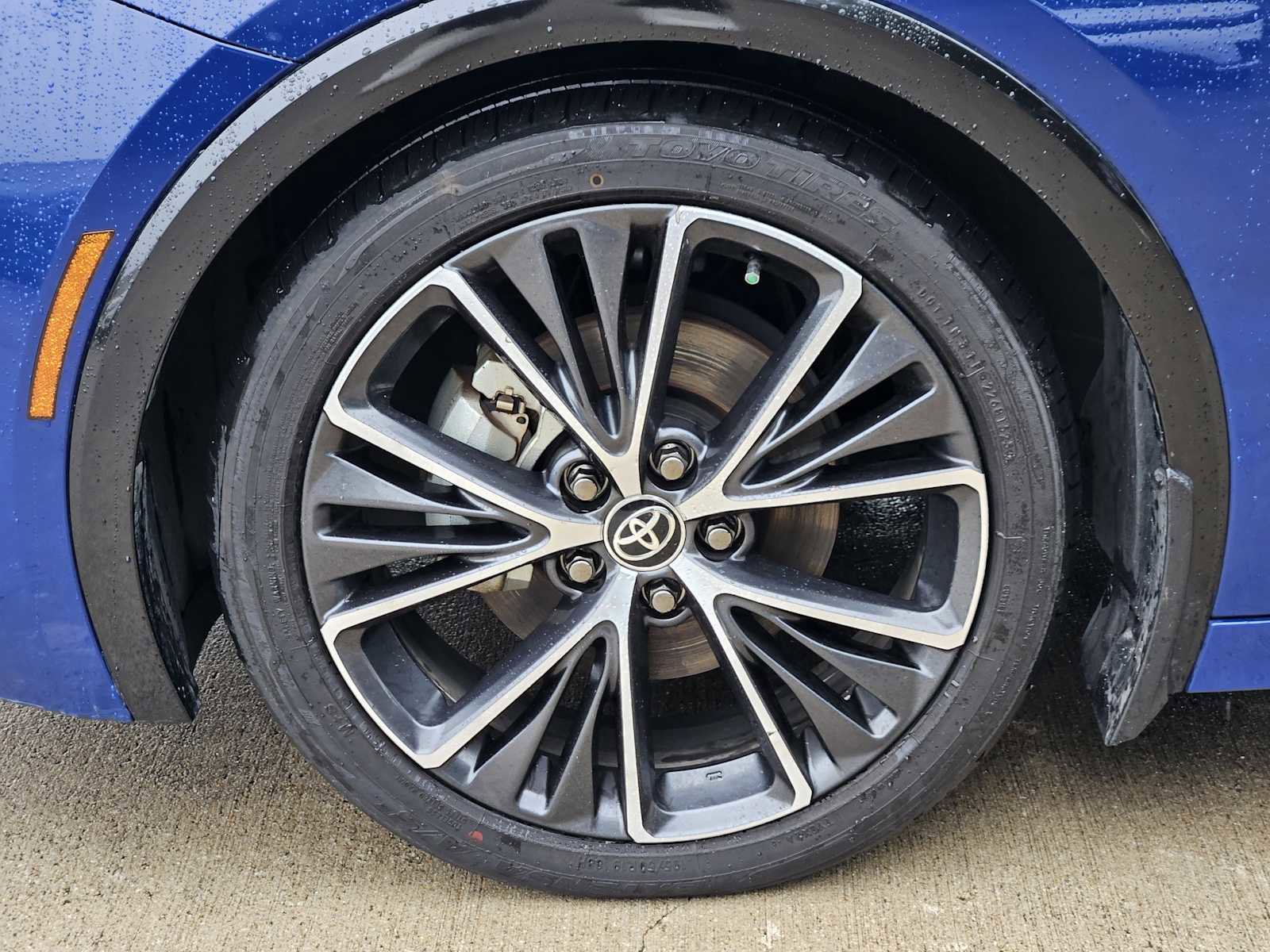 Used 2024 Toyota Prius XLE image 9