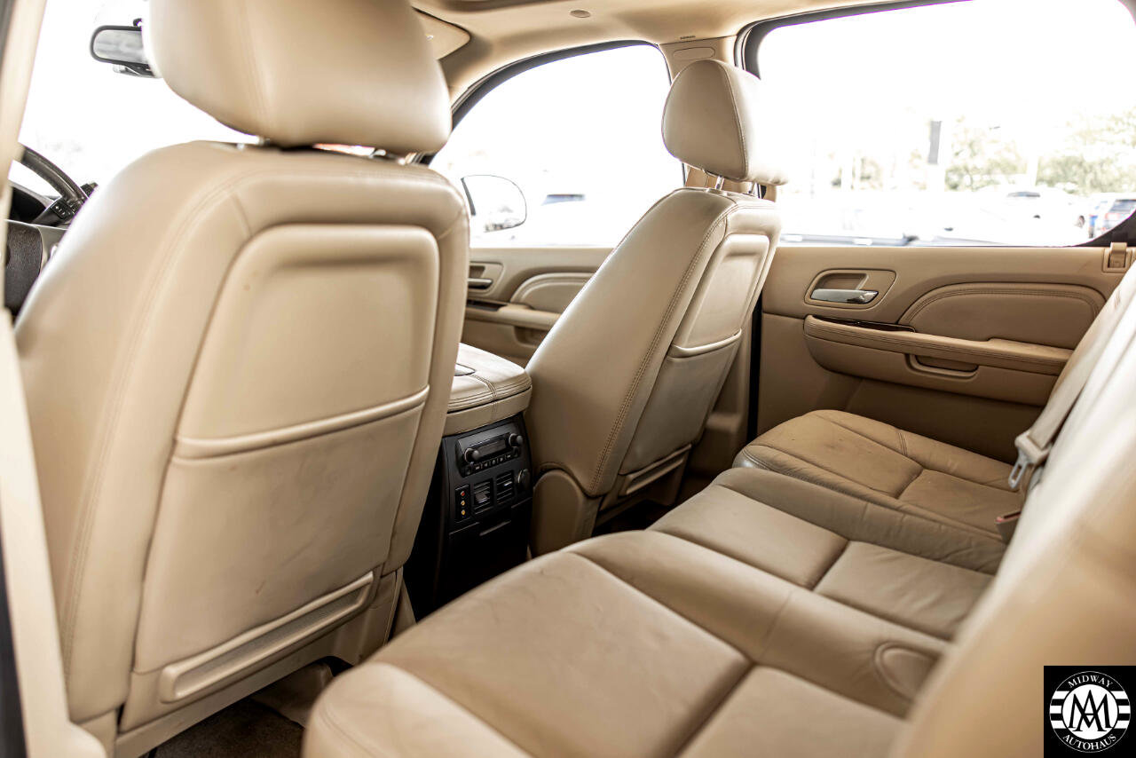 Used 2010 Cadillac Escalade EXT Luxury image 30