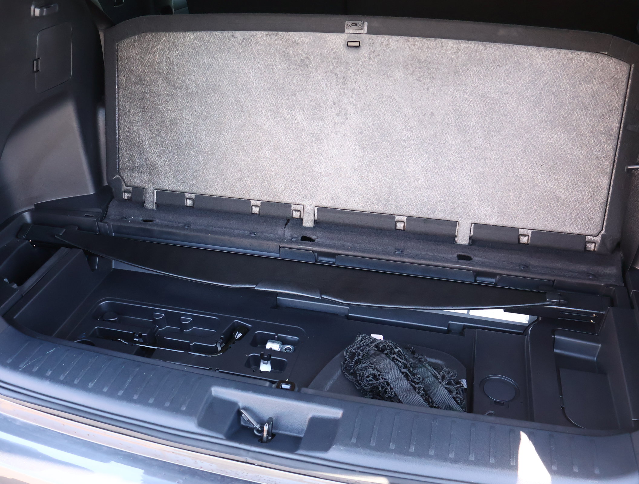 Used 2023 Toyota Highlander LE FWD image 26
