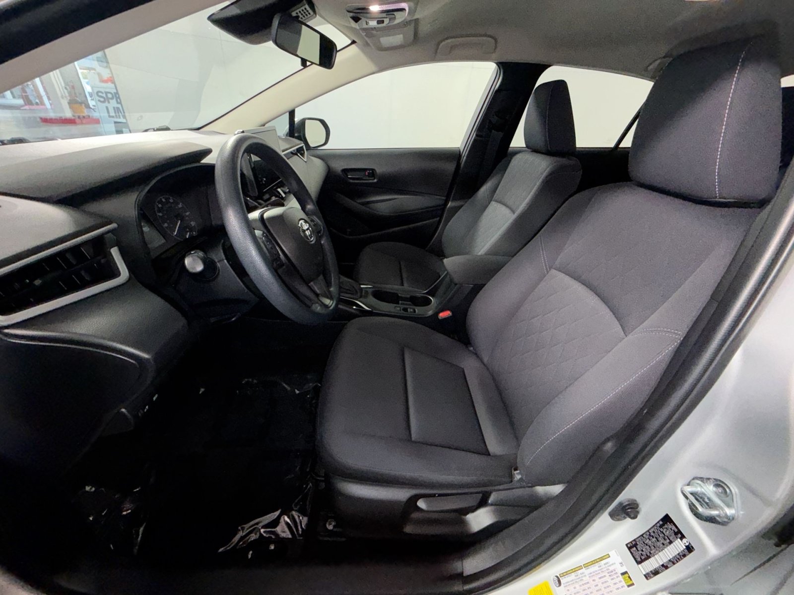 Used 2023 Toyota Corolla LE FWD image 13