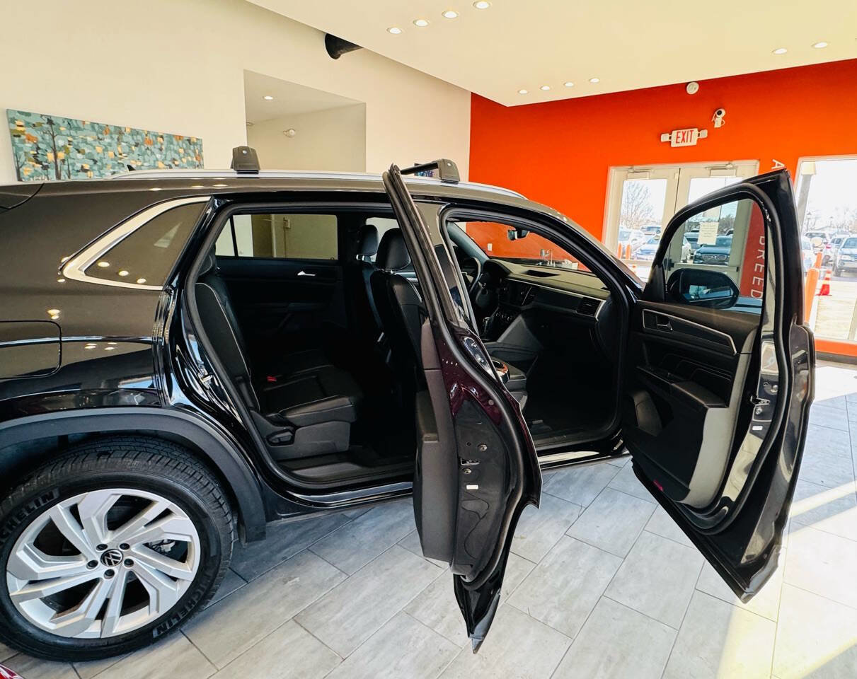 Used 2020 Volkswagen Atlas Cross Sport SEL AWD/4WD image 14