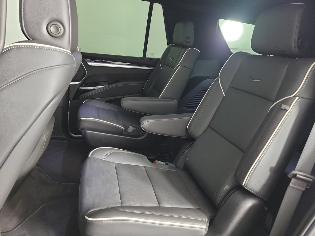 Certified 2026 Cadillac Escalade Luxury w/ Touring Package AWD/4WD image 12