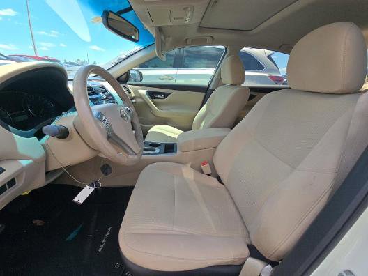 Used 2015 Nissan Altima 2.5 SV w/ Convenience Package FWD image 4