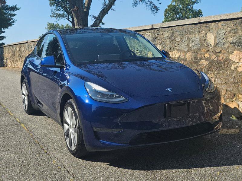 Used 2023 Tesla Model Y Long Range AWD/4WD image 12